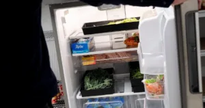 Продукти, які треба тримати у холодильнику — про це мало хто знає