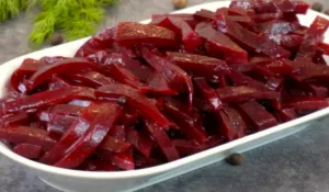 Буряки купую кілограмами! Салат з буряка «Домашній» — готую вже третій день поспіль