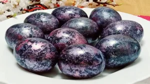 Беру чай Каркаде! Яйця “Космос” на Великдень — крашанки без штучних барвників