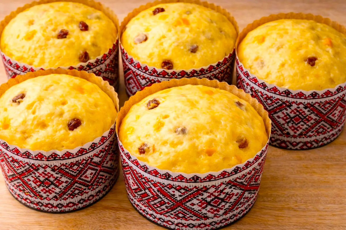 Традиційна "паска на жовтках" за мотивами рецепта Ольги Франко