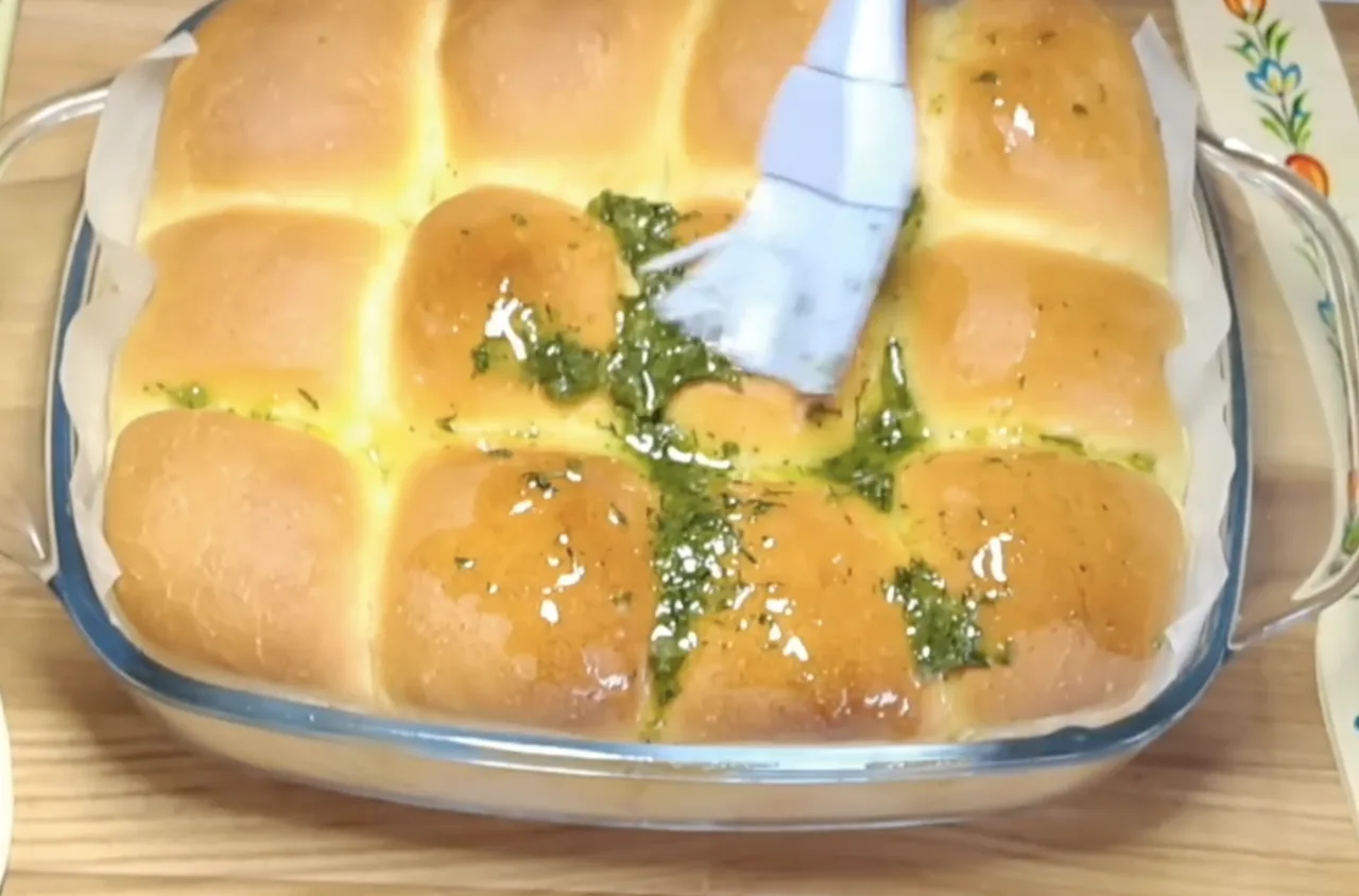 Пісні "пухові" пампушки — дуже вдалий рецепт