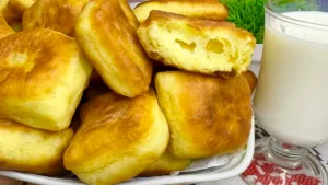 Бабуся смажила цілими мисками! «Пишки» на кефірі — перевірений рецепт
