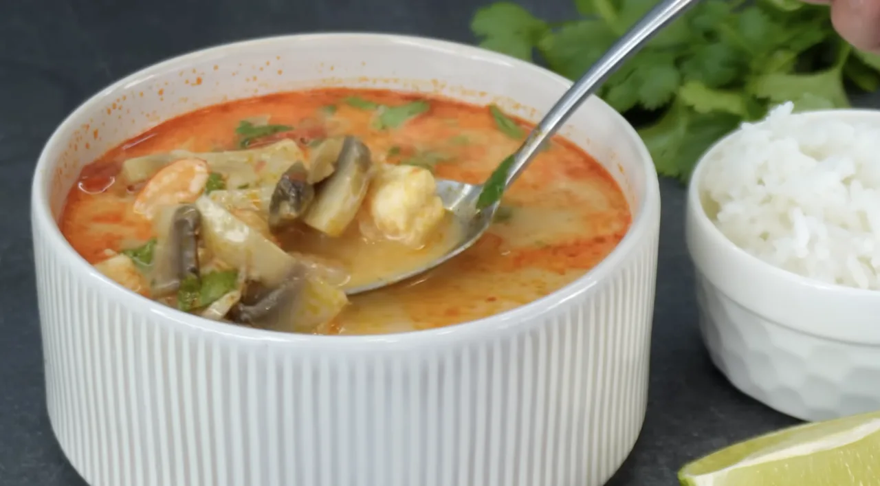 Обожнюю цей "ресторанний" суп і можу їсти його щодня! Покроковий рецепт з фото