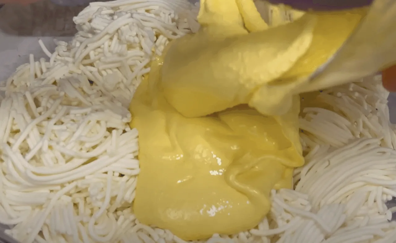 1 кг сиру і 300 г манки — це справжній “Хіт”! Моя сирна паска — висока, пухка і неймовірно ніжна