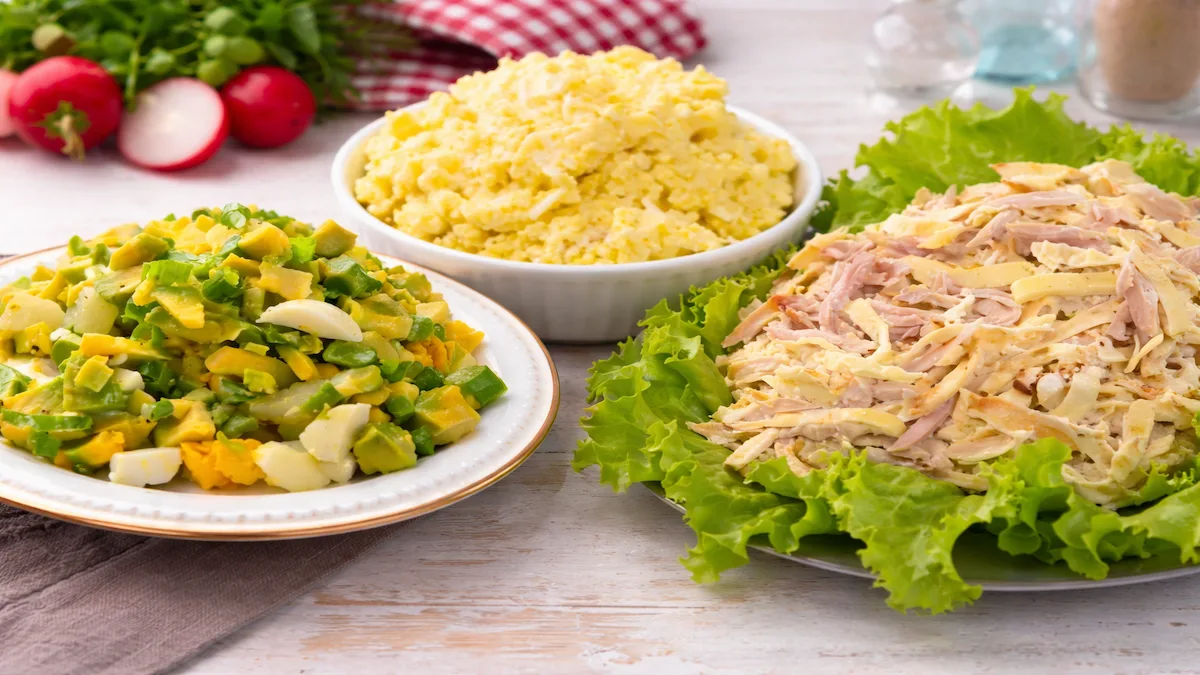 Раз яйце, два яйце: 10 простих і смачних яєчних салатів на Великдень