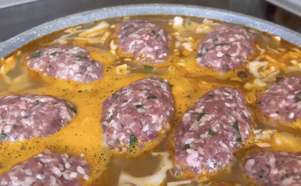 Все склала в сковороду і забула! Обід або вечеря "без мороки" для зайнятих Господинь