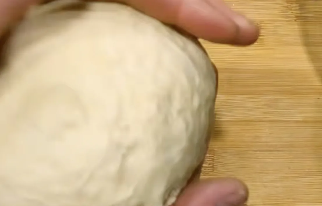Такі соковиті чебуреки ви ще не готували! Ідеальне тісто, хрусткі та з апетитними пузирцями