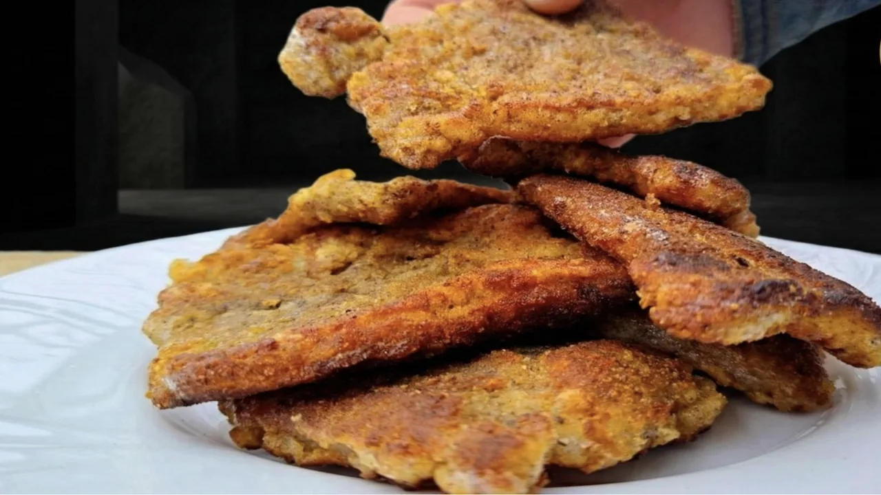 Усі солять сало, а я його смажу — і виходять відбивні кращі за м’ясо!