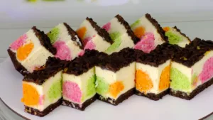 Пляцок “Великодній”: новий рецепт сирника на Великдень з кокосовими кульками