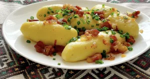 Якщо є вдома 1 кг картоплі — біжу на кухню! Галицькі картопляні кльоцки — «золото», а не рецепт