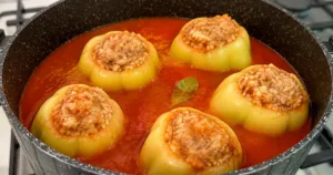 Фарширований перець із м’ясом і рисом: класичний рецепт (відео)