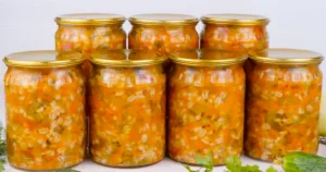 Заправка для розсольнику на зиму з перловкою та огірками: простий рецепт